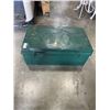 Image 3 : GREEN METAL STORAGE TRUNK