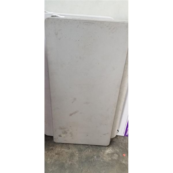 4FT FOLDING MARKET TABLE