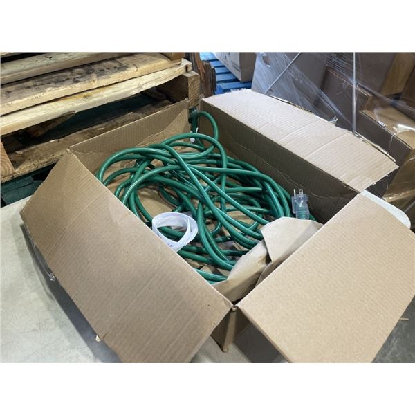AS NEW 50FT GREEN  INDOOR OUTDOOR HEAVY DUTY LIGHTED 3 WIRE GROUNDED EXTENSION CORD 12AWG