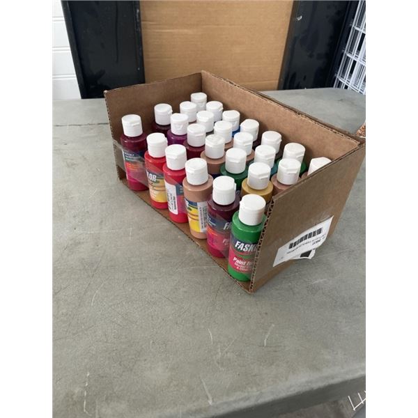 25 BOTTLES OF FASKOLOR AIR BRUSH PAINT MSRP $200