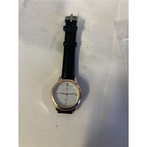 NEW GOLD PLATED W/ STAINLESS STEEL BACK QUARTZ WATCH, WORKING, BLACK LEATHER BRACELET