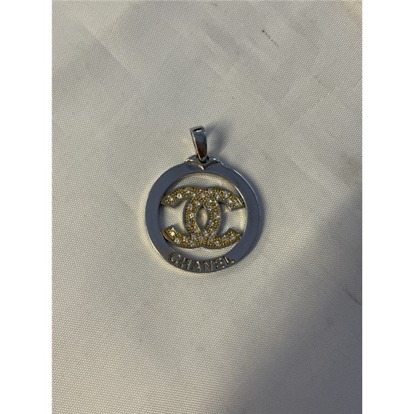 VINTAGE CHANEL PENDANT, UNMARKED, 1 1/8" DIAMETER
