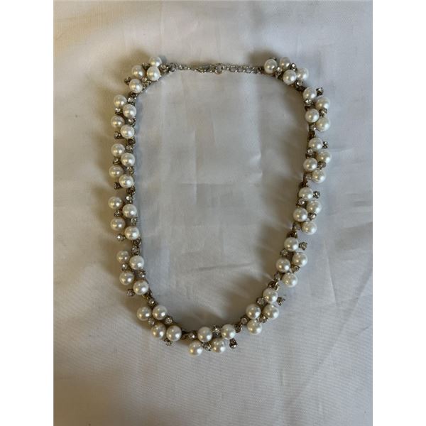 VINTAGE PEARLS AND RHINESTONES NECKLACE