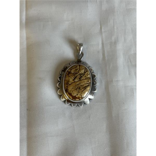 VINTAGE STERLING SILVER W/ GENUINE STONE PENDANT, MARKED 925 AND MAKERS MARK