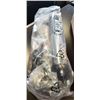 Image 2 : 2 NEW PISTOL GRIP 18 INCH FLEXIBLE HOSE GREASE GUNS