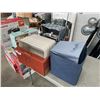 Image 1 : BOX OF VARIOUS STORAGE BINS AND BASKETS
