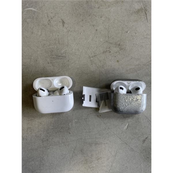 2 PAIRS OF WIRELESS EARBUDS