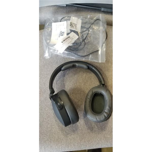 SKULLCANDY HESH ANC OVER EAR NOISE CANCELLING BLUETOOTH HEADPHONES - TESTED WORKING, RETAIL $169