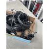 Image 3 : TRAY OF VARIOUS HEADPHONES