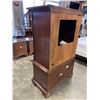 Image 5 : LEXTINGTON FURNTIURE 2 DRAWER WARDROBE W/ POWER
