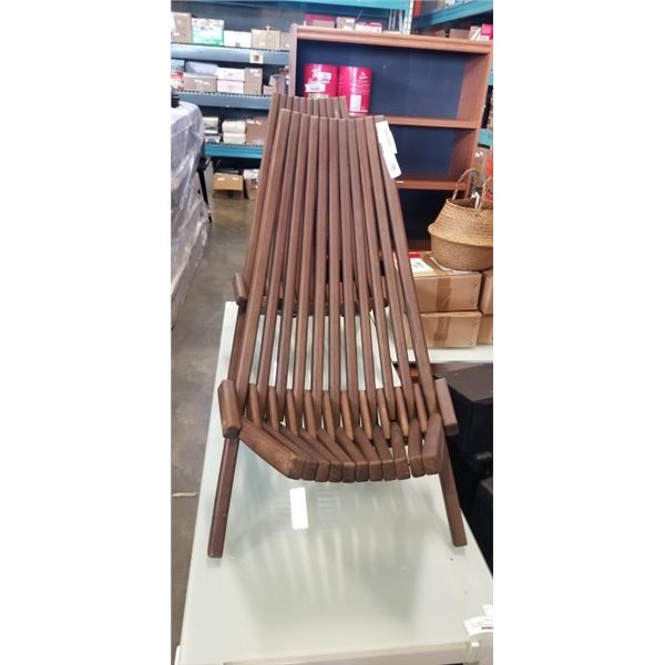 2 MID CENTURY WOOD FOLDING PATIO CHAIRS