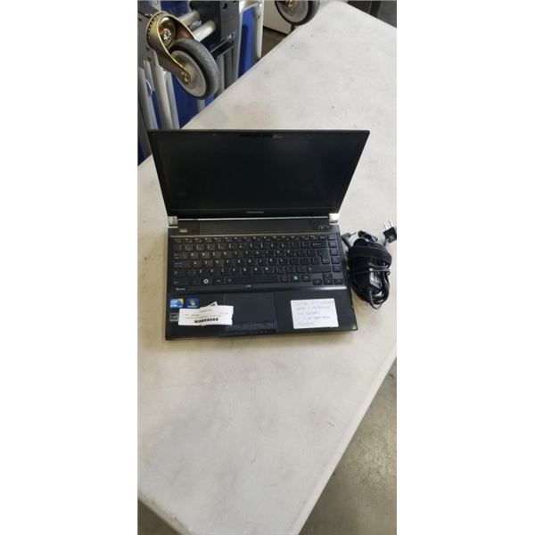 TOSHIBA I3 WITH WINDOWS 10 UPDATE NO PASSWORD 150 GB HDD 2 GB DDR3 RAM. COMES WITH CHARGER