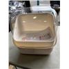 Image 2 : NEW DUSTPROOF MAKEUP ORGANIZER WITH COVER