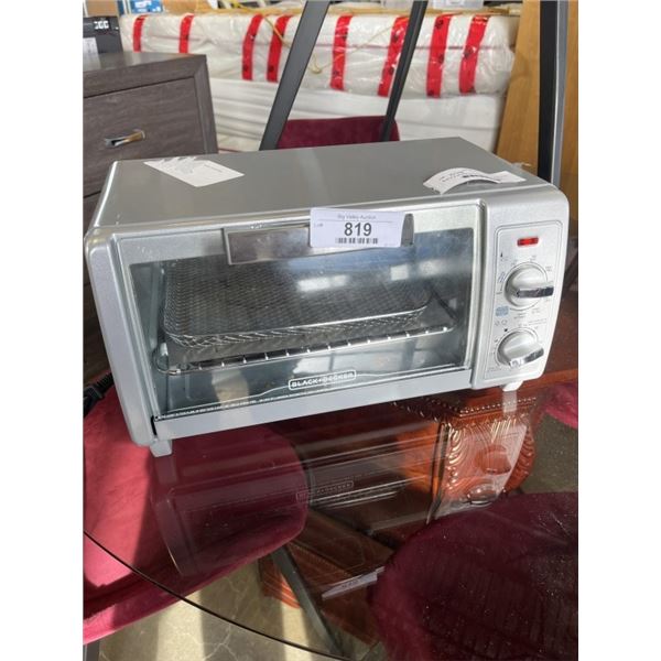 BLACK & DECKER 4-SLICE AIR FRY TOASTER OVEN - TESTED WORKING, RETAIL $179