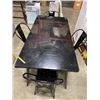 Image 2 : BLACK METAL DINING TABLE WITH 4 BLACK METAL CHAIRS