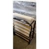Image 1 : FOLDING ROLL AWAY COT