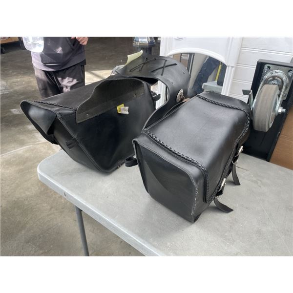 WILLIE AND MAY LEATHER BIKE SADDLE BAGS