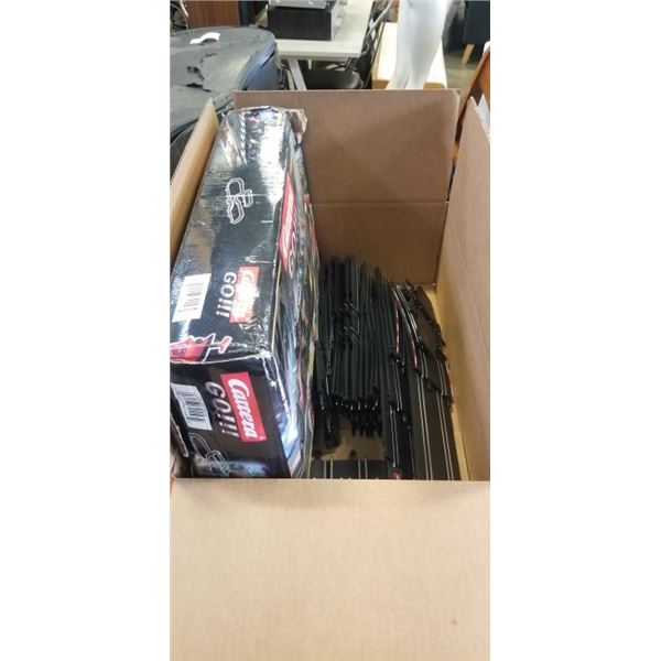 CARRERA F1 SLOT CAR TRACK WITH DOUBLE NORMAL AMOUNT OF TRACK WORKING