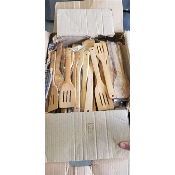 LARGE BOX OF NEW WOODEN COOKING SPOONS