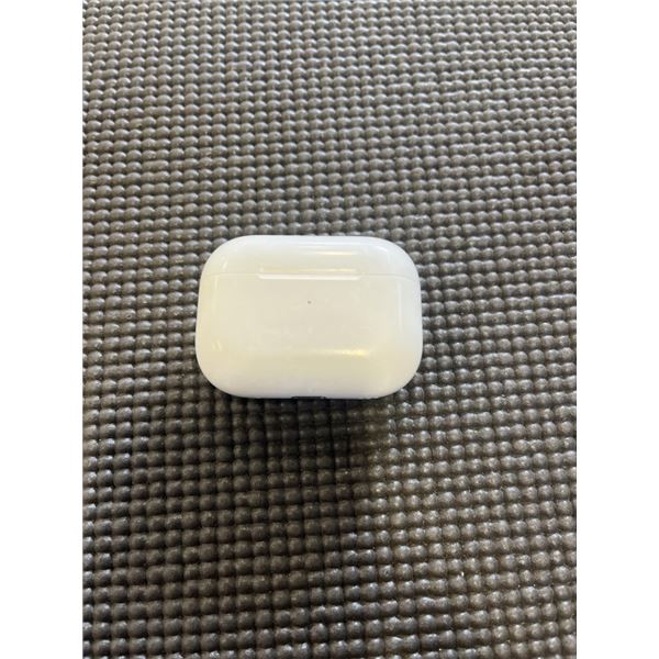 APPLE AIRPODS PRO (2ND GEN) W/ MAGSAFE CASE (USB-C) - TESTED WORKING, RETAIL $279
