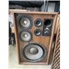 Image 3 : PAIR OF SO2500Z SANSUI SPEAKERS