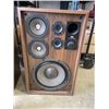 Image 7 : PAIR OF SO2500Z SANSUI SPEAKERS