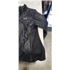 Image 3 : MOUNTAIN HARD WEAR BLACK JACKET. WOMANS XL