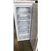 Image 2 : FRIDGIDAIRE UPRIGHT FREEZER
