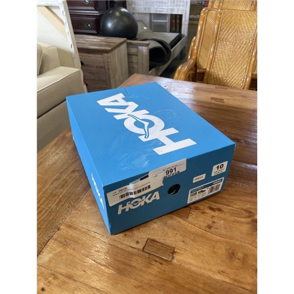 NEW PAIR OF HOKA SIZE 10 SNEAKERS