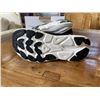 Image 4 : NEW PAIR OF HOKA SIZE 10 SNEAKERS
