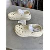 Image 2 : NEW CROCS CLASSIC MEGA CRUSH CLOG, SIZE MENS 6 WOMENS 8