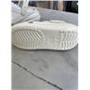 Image 4 : NEW CROCS CLASSIC MEGA CRUSH CLOG, SIZE MENS 6 WOMENS 8