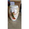Image 2 : 3 NEW URNS
