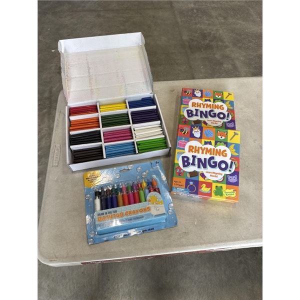 NEW IDIY 300PC UNWRAPPED SORTED 12 COLOR CRAYON SET, 2 NEW RHYMING BINGO GAMES, AND NEW SET OF BATHT