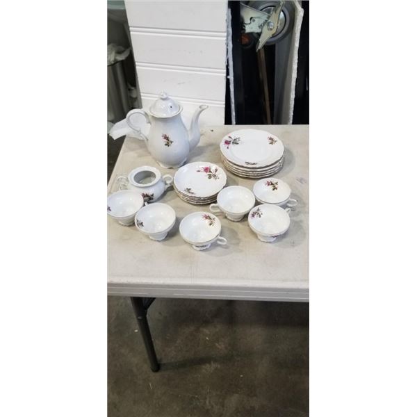 ASSORTED ANTIQUE WESTVILLE CHINA, MAD EIN JAPAN