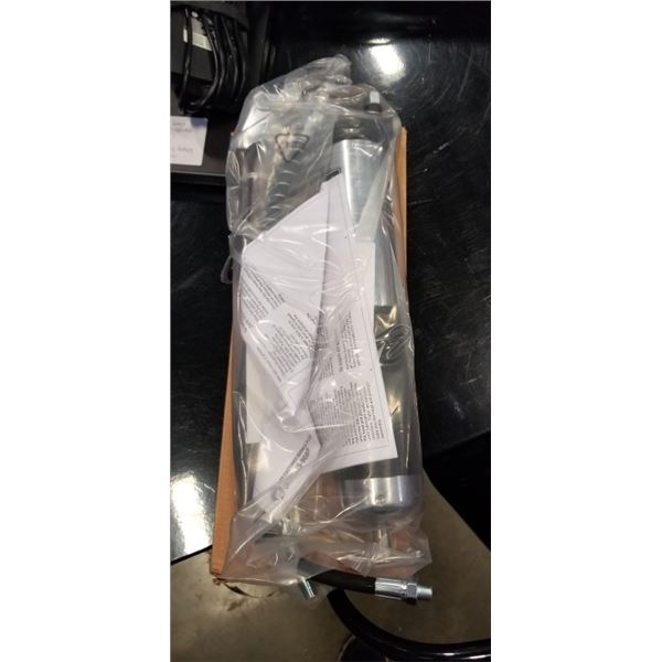 2 NEW PISTOL GRIP 18 INCH FLEXIBLE HOSE GREASE GUNS