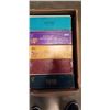 Image 2 : 5 VINTAGE TRIVIAL PURSUIT BOARD GAMES AND GOLDEN TEE HOME VERSION
