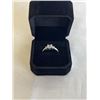 Image 2 : NEW S925 1.0CT PRINCESS CUT SIMULATED DIAMOND (CZ) TRINITY RING, SIZE 7 MOUNTED IN 925 STERLING SILV
