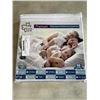Image 4 : NEW TWIN SIZE DUVET OCVER AND MATTRESS PROTECTOR