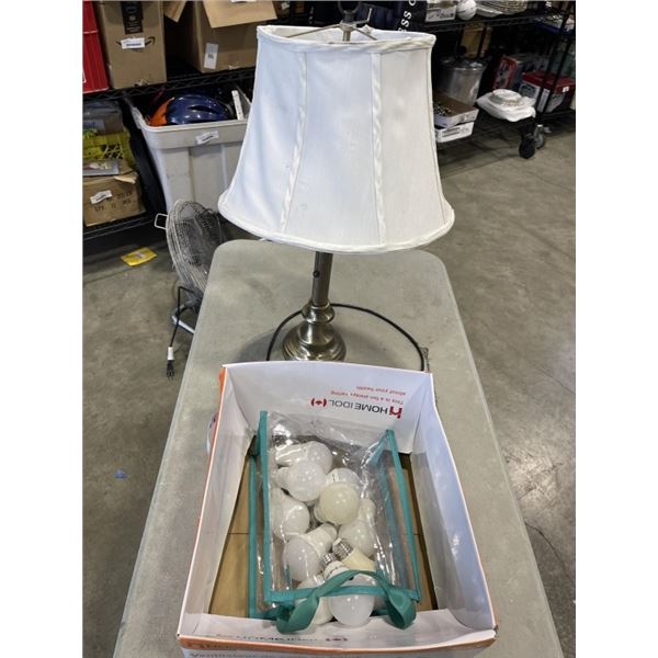 10 WORKING LIGHT BULBS PLUS 1 TABLE LAMP TO TEST