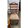 Image 3 : MISSION OAK STYLE DINING TBALE WITH EXTENSION AND 4 UPHOLSTERED DINING CHAIRS, TABLE HAS 2 STORAGE D