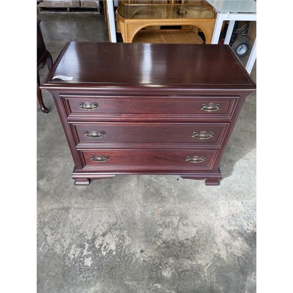 MAHOGANY 3 DRAWER DRESSER