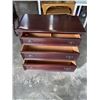Image 2 : MAHOGANY 3 DRAWER DRESSER