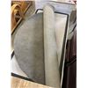 Image 2 : APPROX 5X8 AREA CARPET