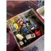 Image 4 : 2 TINS OF VINTAGE DIE CAST CARS AND TRUCKS