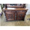 Image 8 : ANTIQUE HIGHLY CARVED 2PC DISPLAY CABINET WITH GALLERY