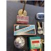 Image 2 : COLLECTION OF ANTIQUE RAZORS AND SHAVING ACCESSORIES