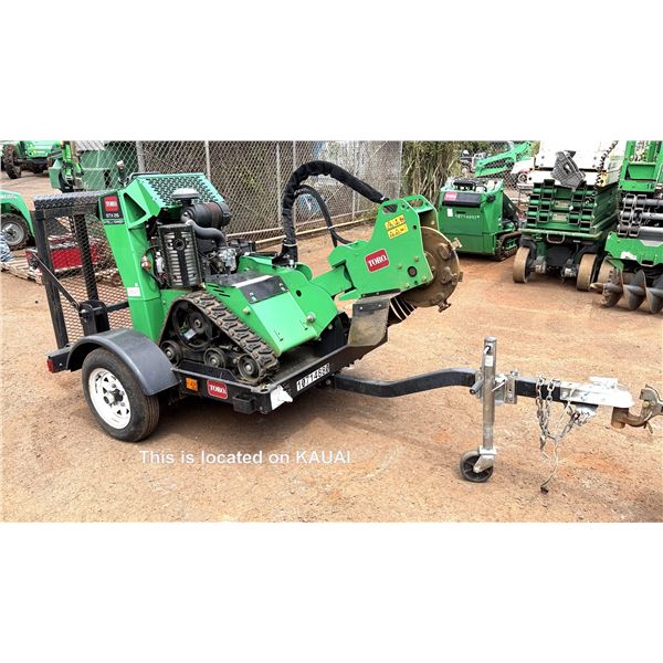 (10853078) 2023 Toro 23208G Tracked Stump Grinder w/ 2021 Teske 4x5 Dingo Trailer