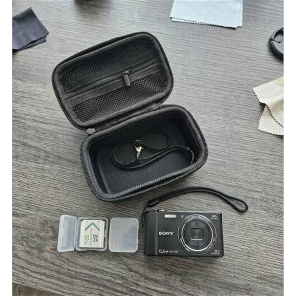 Grapsa Lightweight Black Hard Shell Case with Zipper 4 x 3"