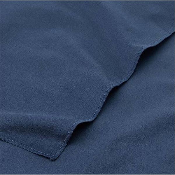 Amazon Basics Microfiber Towels, Lot of 2